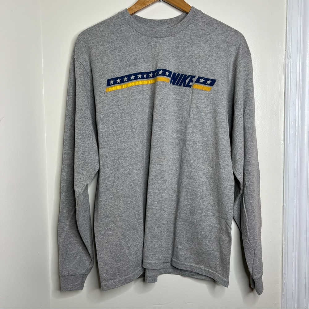 Vintage Y2K Nike Spellout Gray Long Sleeve Shirt Men’s Sz Medium No Finish Line